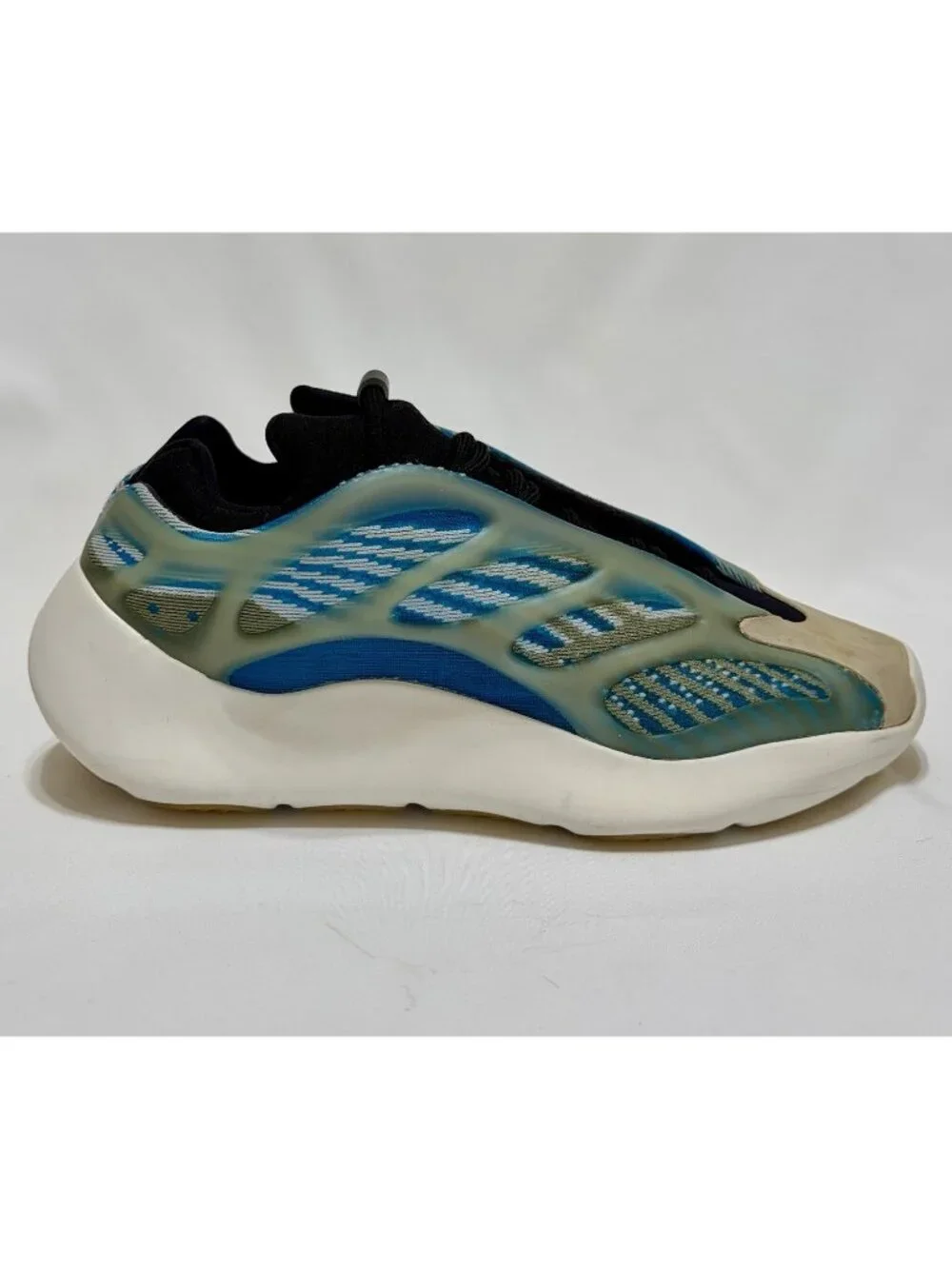 Adidas Yeezy 700 V3 Arzareth Blue Glow In The Dark G54850 Men’s Size 6.5
